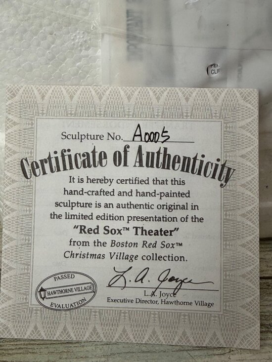 2005 Hawthorne Christmas Village Boston Red Sox Lighted Theater w/ COA Box Cord - Picture 2 of 16